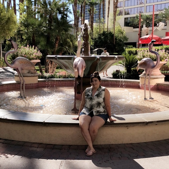 Meet your Posher, Megan - Picture 1 of 1